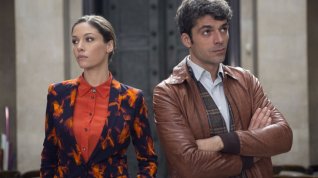 Online film Poli Opposti