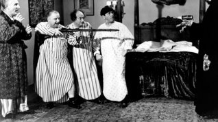 Online film The Three Stooges in Orbit