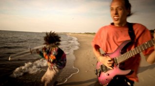 Online film Unplugged: Žít Guaia Guaia
