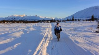 Online film Mrazivou Aljaškou na kole