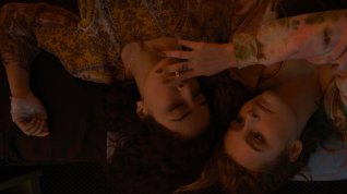 Online film Stray Dolls