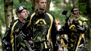 Online film Balkánský masakr paintballovou pistolí