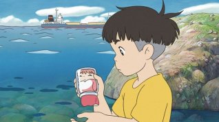 Online film Ponyo z útesu nad mořem