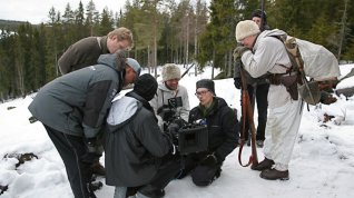 Online film Za hranicemi