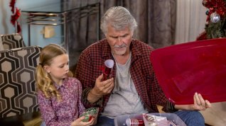 Online film I'll Be Home for Christmas