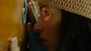 Online film Under My Nails
