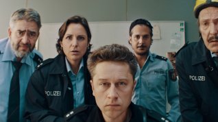 Online film Faking Bullshit - Krimineller als die Polizei erlaubt!