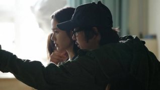 Online film Baekyahaeng: Hayan eodoom sokeul geolda