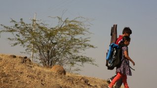 Online film Barefoot to Goa