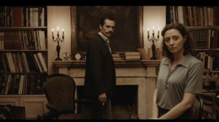 Online film Cinzento e Negro