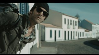 Online film Cinzento e Negro