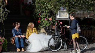 Online film Eine Hochzeit platzt selten allein