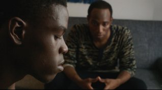 Online film Naz & Maalik