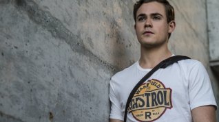 Online film Power Rangers: Strážci vesmíru
