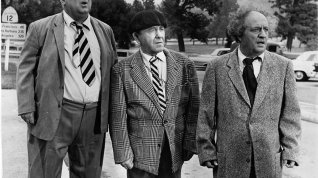 Online film The Three Stooges Go Around the World in a Daze