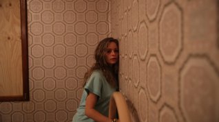 Online film Hounds of Love