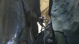 Online film Trou de fer – Železná diera
