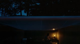 Online film Capturing Happiness