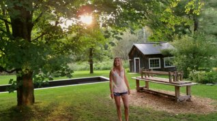 Online film Capturing Happiness