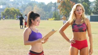 Online film Attack of the 50ft Cheerleader