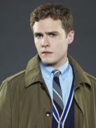 Herec Iain De Caestecker