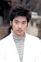 Herec Kim Kang-woo