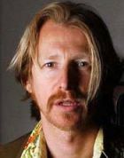 Herec Lew Temple