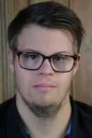 Herec Simon Rupp