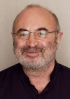 Režisér Bob Hoskins