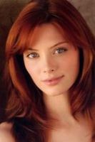 Herec April Bowlby