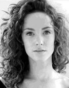 Herec Amy Manson