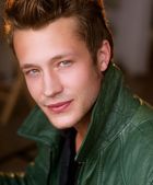 Herec Nick Roux