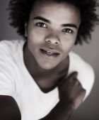 Herec Eka Darville