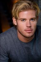 Herec Trevor Donovan