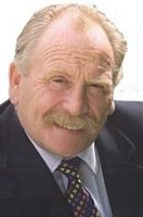 Herec James Cosmo