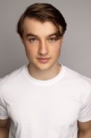 Herec Flynn Barnard