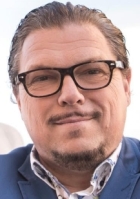 Herec Michael Schade