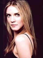 Herec Sara Canning