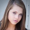 Herec Anne Winters