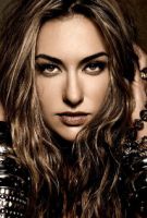 Herec Tasya Teles