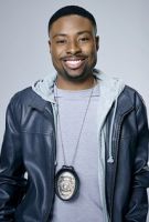 Herec Justin Hires