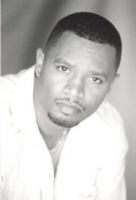 Herec Evan Lionel