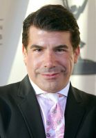 Herec Bryan Batt