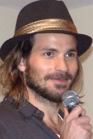 Herec Santiago Cabrera