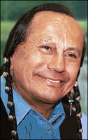 Herec Russell Means