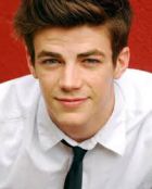 Herec Grant Gustin