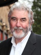 Herec John Alderton