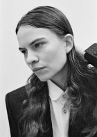 Herec Eliot Sumner