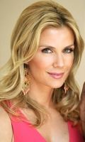 Herec Katherine Kelly  Lang