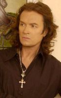 Herec Glenn Hughes